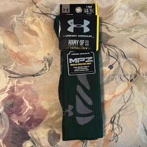 Under Armour Green football Crew Socks Moisture-Wicking Performance